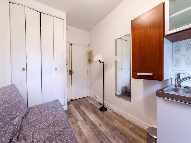 Studio dans le 92ème banlieue de Paris Hauts de Seine, 92200: 10 m² — #3804