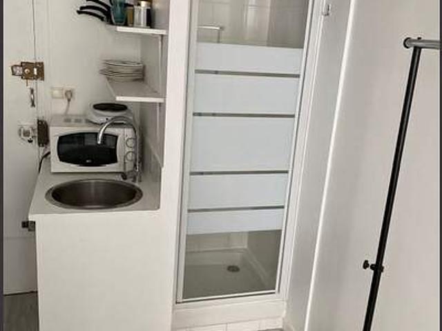 Studio dans le 17ème arrondissement de Paris, 75017: 12 m² — #4339