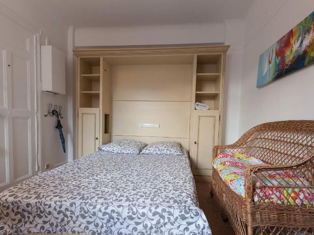 Studio dans le 15ème arrondissement de Paris, 75015: 16 m² — #4507