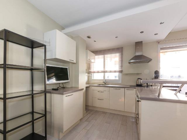 Studio dans le 15ème arrondissement de Paris, 75015: 30 m² — #3637