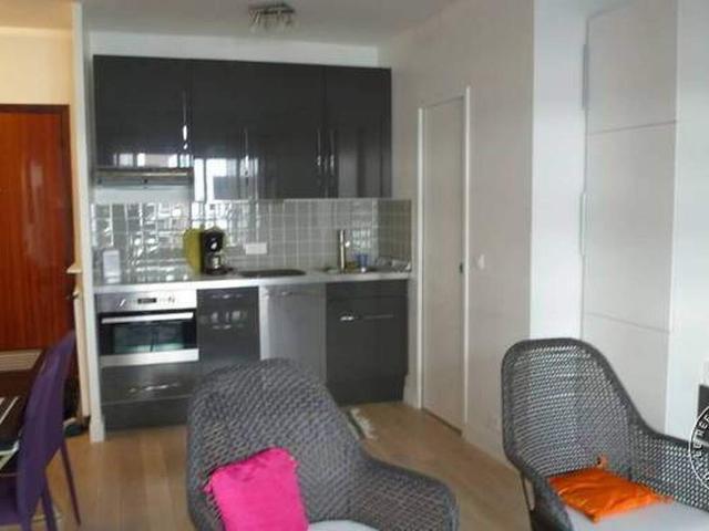 Studio dans le 15ème arrondissement de Paris, 75015: 32 m² — #4287