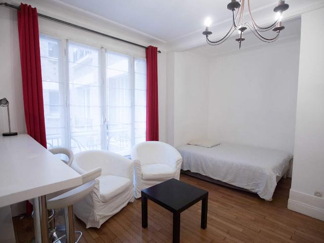 Studio dans le 16ème arrondissement de Paris, 75116: 28 m² — #4180