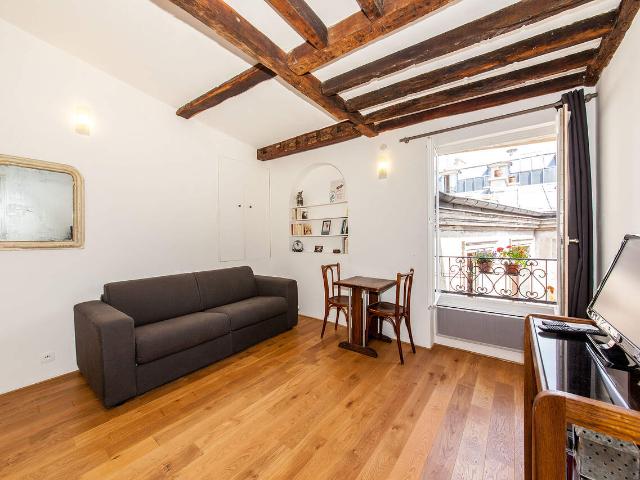 Studio dans le 18ème arrondissement de Paris, 75018: 20 m² — #2423