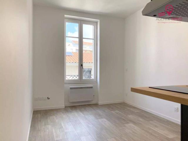 Studio de 15.50m² refait à neuf Vénissieux Moulin à vent
