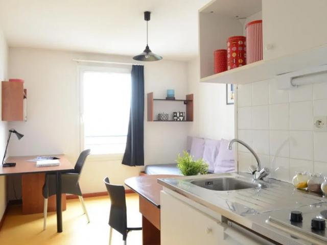 Studio de 17 à 24m² meublé et équipé