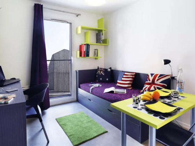 Studio de 18 à 20m² meublé et équipé