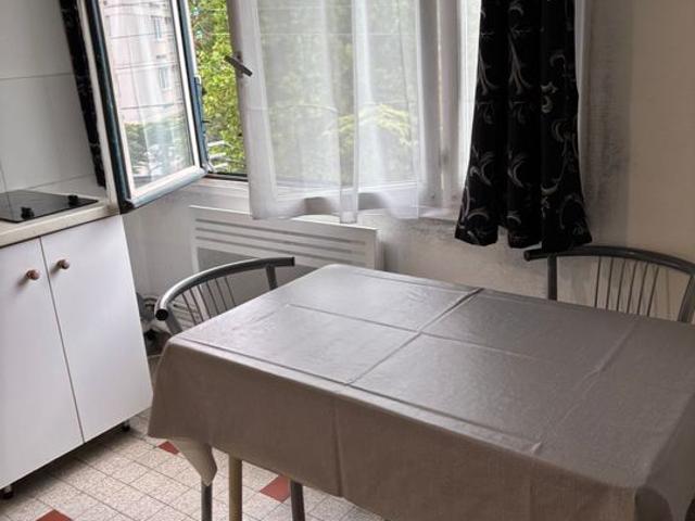 Studio de 18m2 à louer sur Oullins