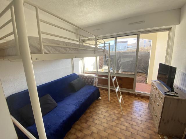 Studio de 19.88 m2 avec terrasse dans résidence fermée et sécurisée Centre Port Cap d'AGDE