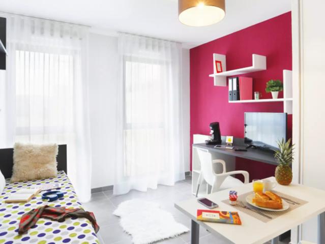 Studio de 19 à 20m² meublé et équipé