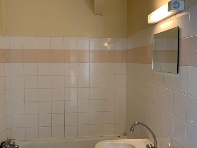 Studio de 20m² – Place des Carmes – LIMOGES – BEGIP