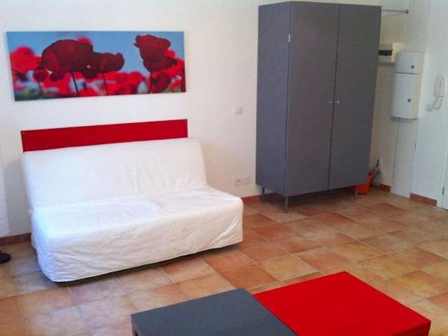 STUDIO DE 21.82 M2 À PROXIMITÉ DU LYCÉ DE LA FORBINE