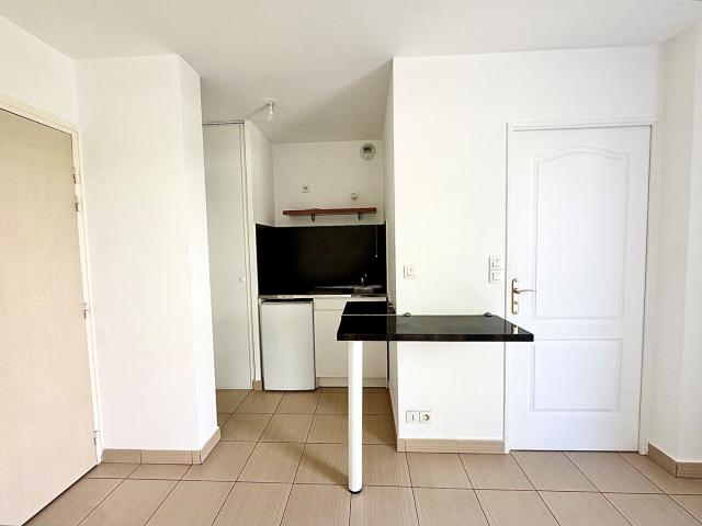 Studio de 23m² avec jardin et parking privatif