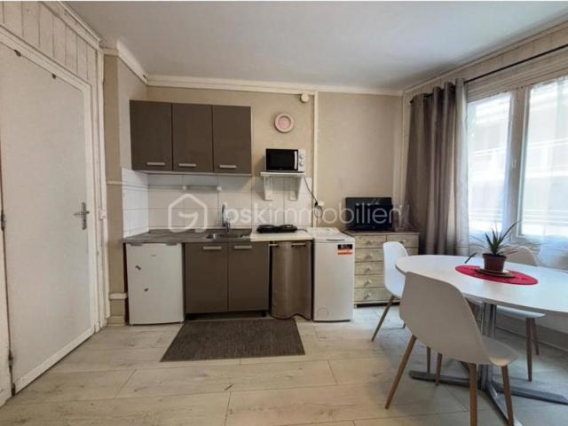 STUDIO DE 23m² EN PLEIN COEUR D'AIX LES BAINS