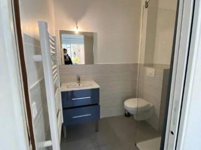 Studio de 24m² avec terrasse couverte de 10m²
