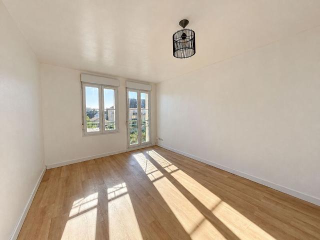 Studio de 26 m2 avec parking Proche gare de Melun