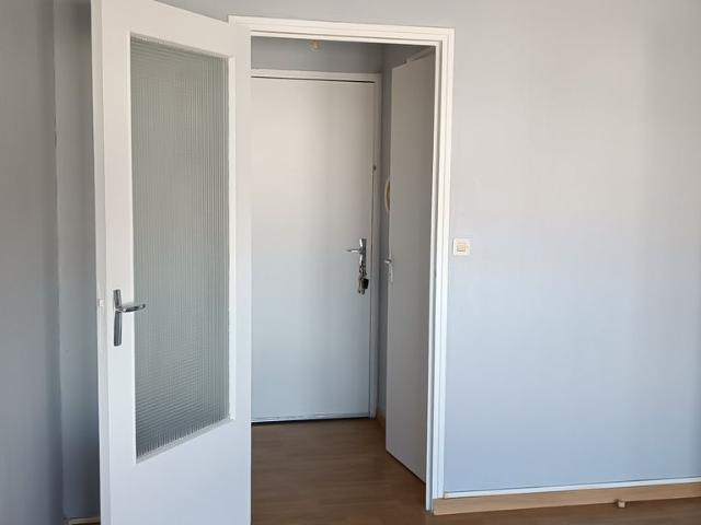 Studio de 27m2 à louer sur Saint Julien les Villas
