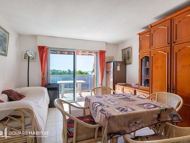 Studio de 27m² avec balcon et place de parking Front de me. 27m² Fréjus