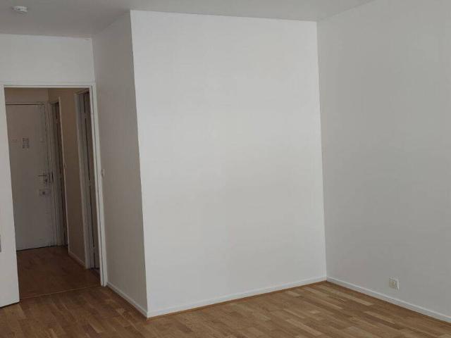 Studio de 28 m2 loué vide Quartier Javel 75015 Paris
