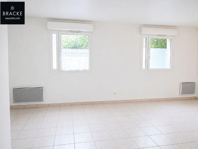 STUDIO de 30m² COURBEVOIE FBG DE L ARCHE
