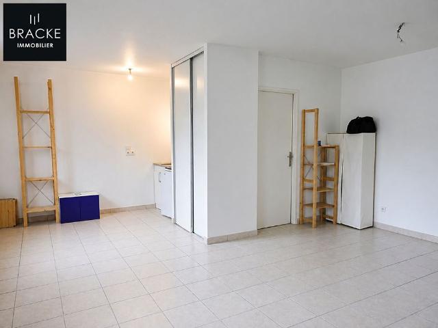 STUDIO de 30m² COURBEVOIE FBG DE L ARCHE