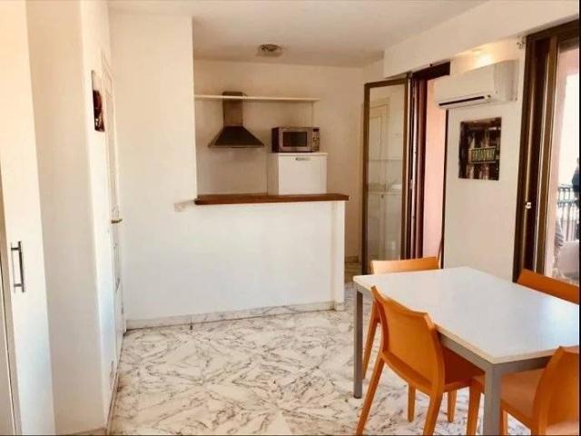 Studio de 31m² à Mont Boron avec terrasse de 8m²