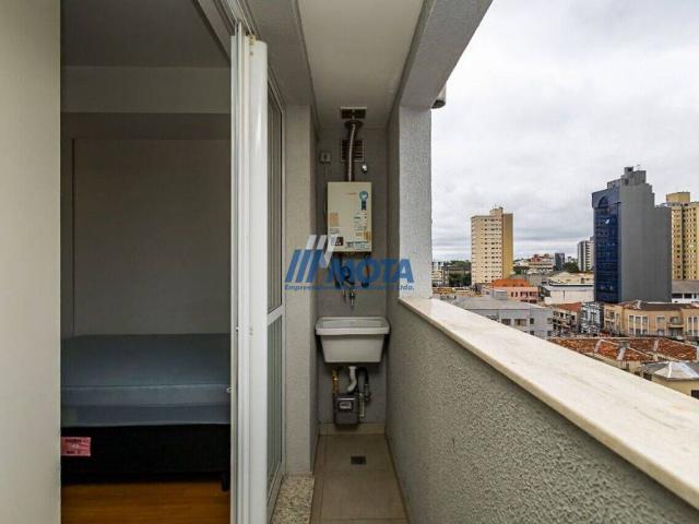 Studio de 32 m² na Visconde de Guarapuava Centro Curitiba PR, aluguel por R$ 2.150/mês