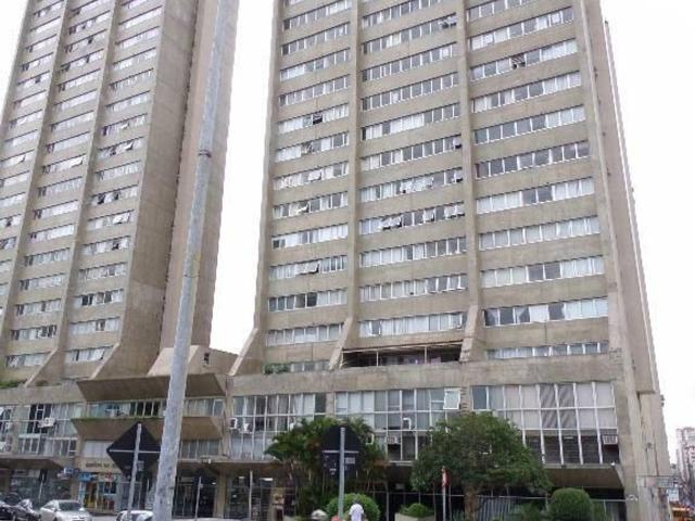 Studio de 38 m² na Nestor de Castro Centro Curitiba PR, aluguel por R$ 1.400/mês