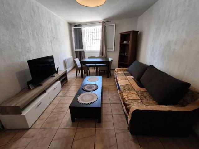Studio de 38m2 à louer sur Marseille 07