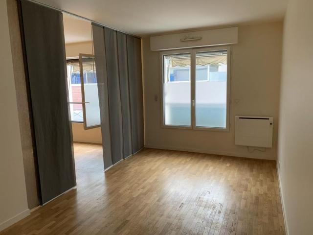 Studio de 45m2 à louer sur Paris 17