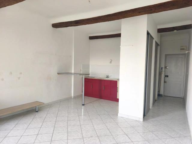 Studio de Charme en EXCLUSIVITE, sur le port de Sanary Sur Mer
