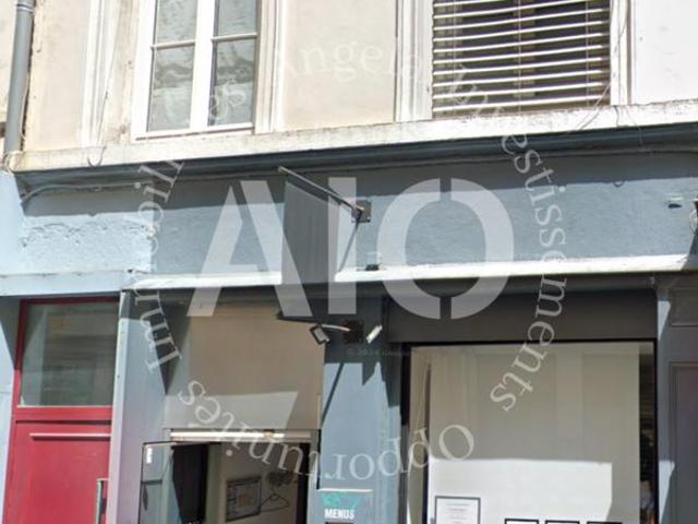 Studio d'une surface de 29m2 au RDC donnant sur cour