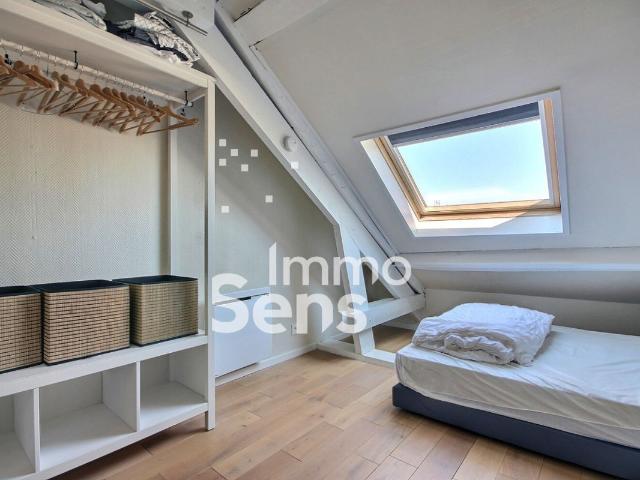 STUDIO DUPLEX MEUBLÉ VIEUX LILLE