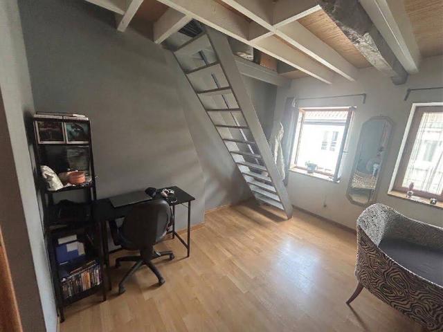 Studio Duplex meublé à louer 29 m carré 640 euros