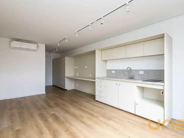 Studio em Centro Cívico para Aluguel – 60011.048 CB