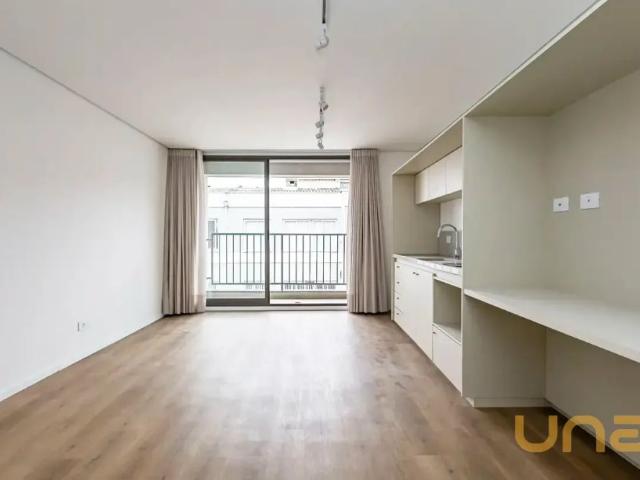 Studio em Centro Cívico para Aluguel – 60011.041 CB
