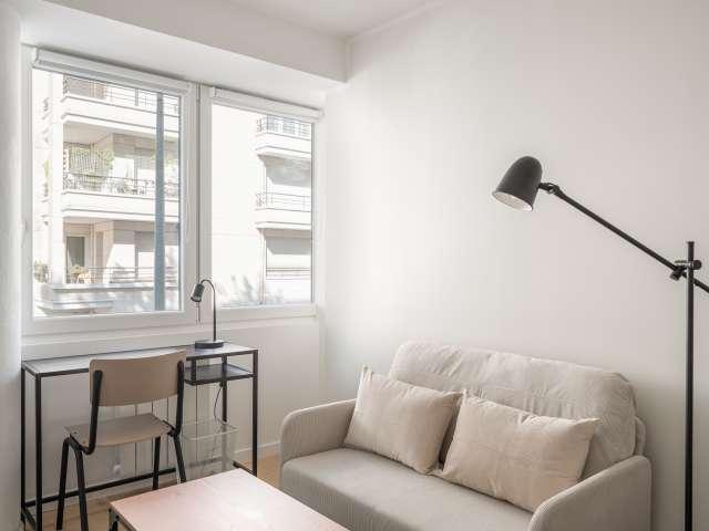 Studio entier à Paris