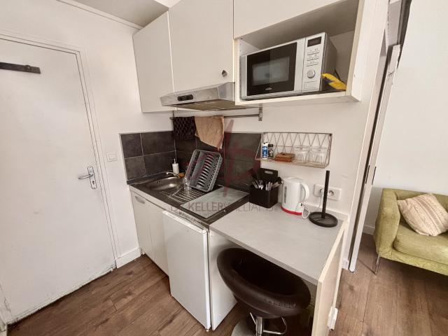 STUDIO ENTIEREMENT MEUBLÉ ROUBAIX CENTRE 450€