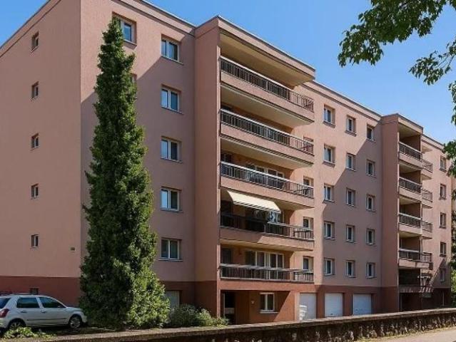 Studio entièrement rénové au 4ème étage