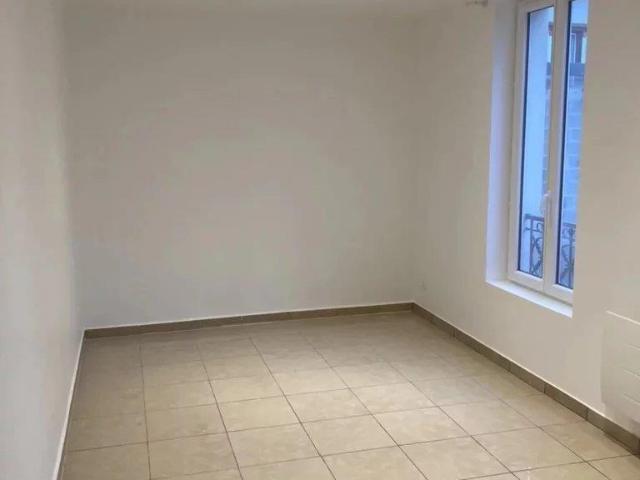 Studio entièrement rénové Église de Pantin 19m² Pantin