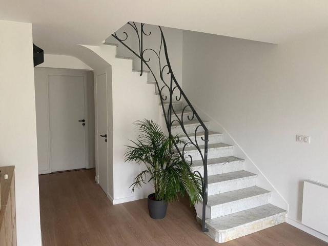 STUDIO en Coliving Dans Maison Saint Cyr L Ecole, Saint cyr l ecole