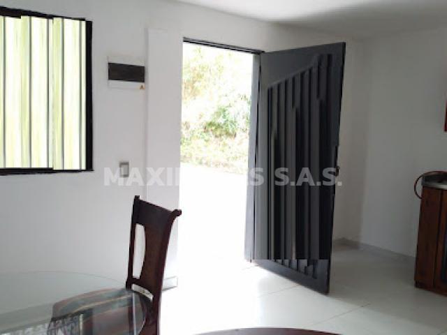 studio en arriendo CL 30 112 734 APT 102