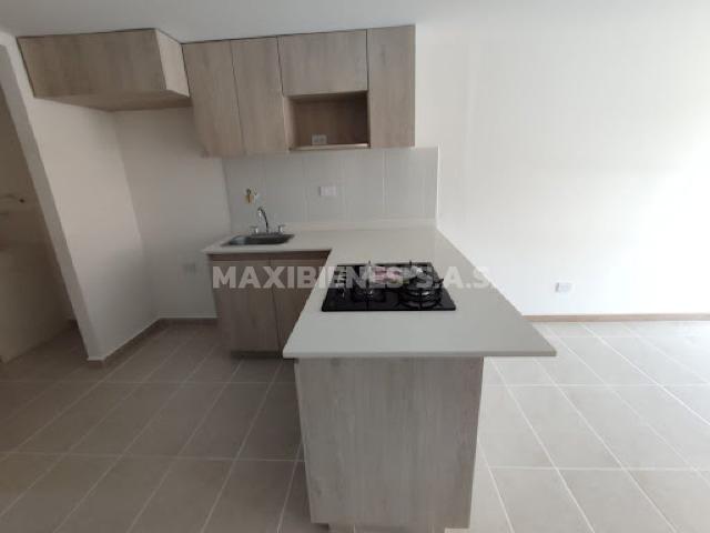 studio en arriendo CR 51 57 55 apto 604