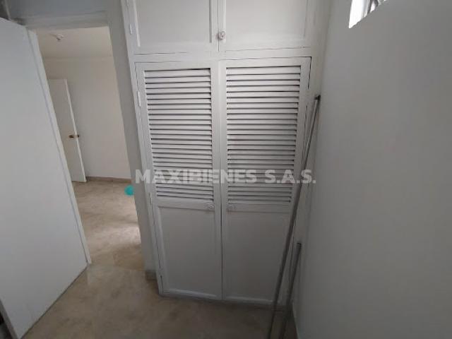 studio en arriendo CR 73 28 72 AP 407 ED GRANADA