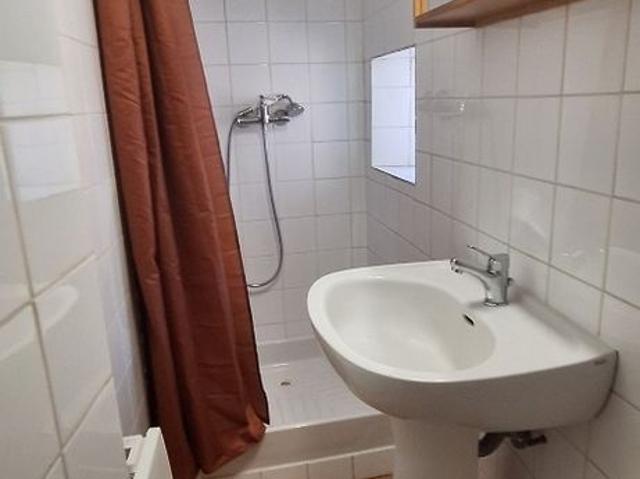 Studio en duplex avec cuisine indépendante