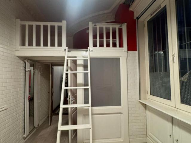 Studio en très bon état Paris 12 arrondissement