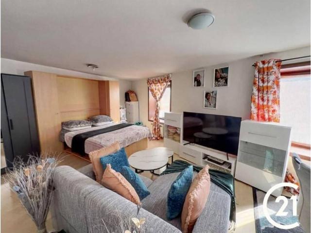 Studio en Vente à Ciney