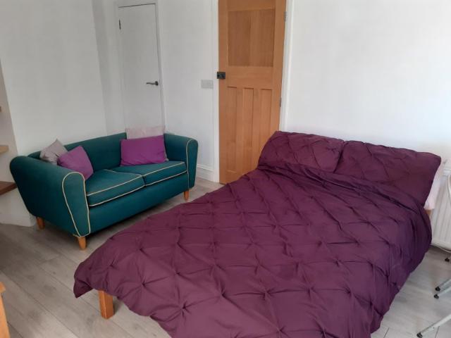 STUDIO Elm Grove/Lewes Rd Short term 1 12 wks max