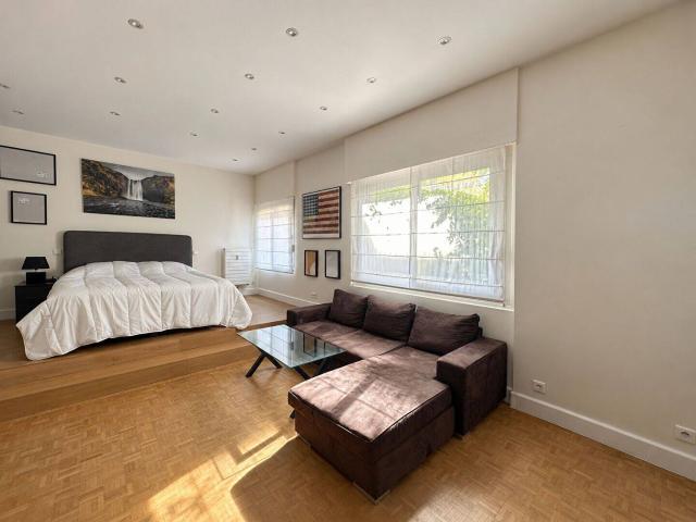 STUDIO ESPRIT LOFT NEUILLY SUR SEINE