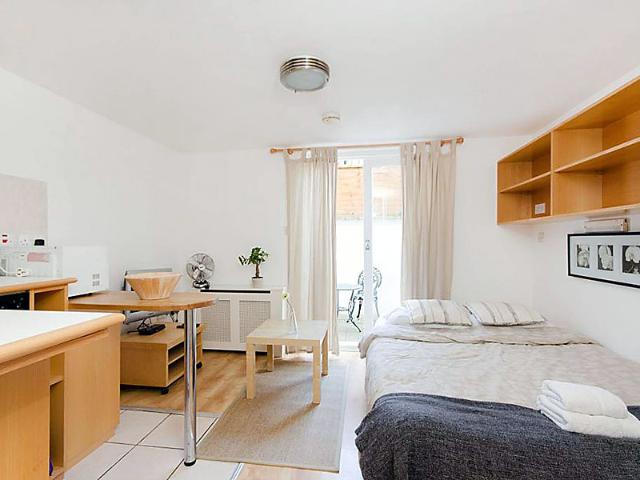 Studio for rent