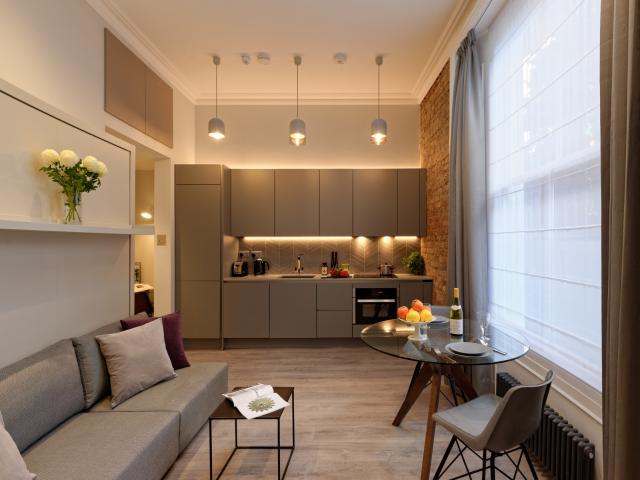 studio for rent at 21 Linden Gardens, W2 4HD